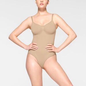 Skims Seamless Sculpt Brief Bodysuit‎ Size S/M NWOT